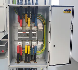 Low-voltage distribution board with terminated cabling